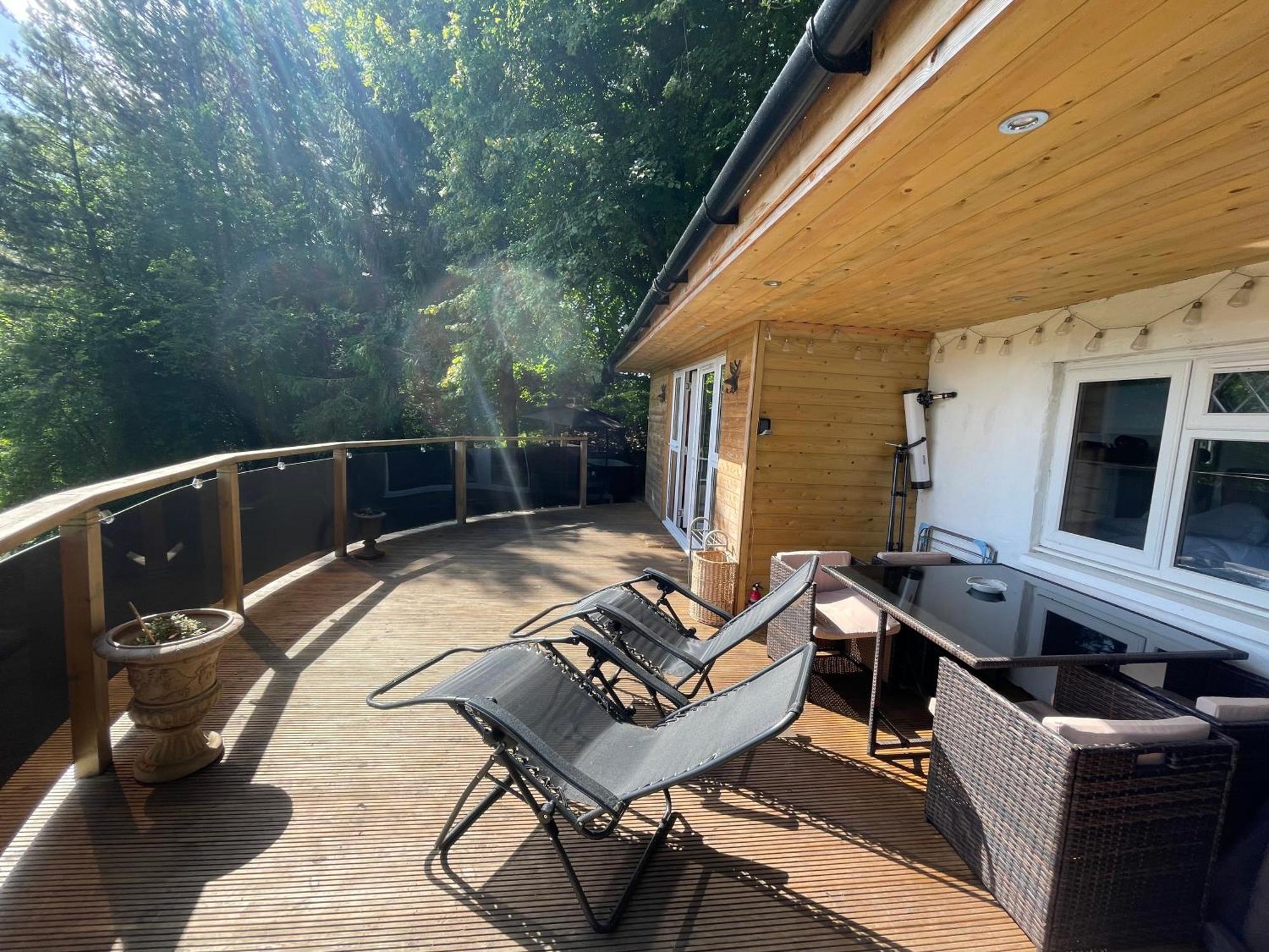 Unique Orchard Lodge For Couples With Hot Tub ستراتهيفين المظهر الخارجي الصورة